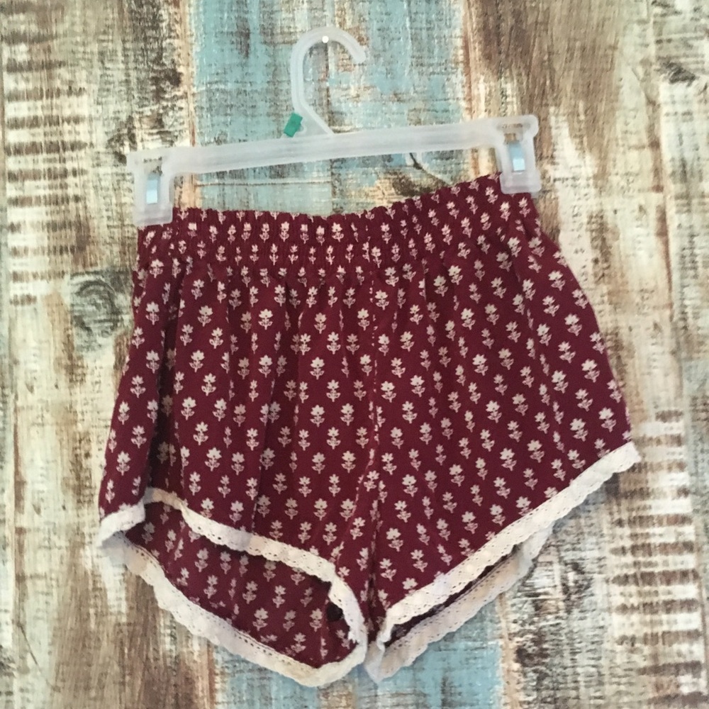 Shorts - Picture 3 of 8